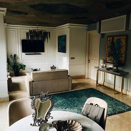 Ab Residences -Cihangir Luxury Antique Apartment Истанбул Екстериор снимка