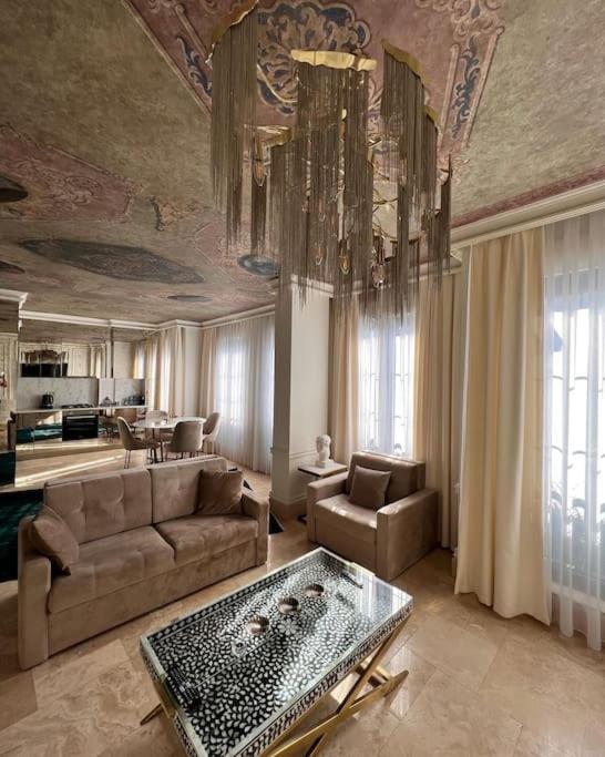 Ab Residences -Cihangir Luxury Antique Apartment Истанбул Екстериор снимка